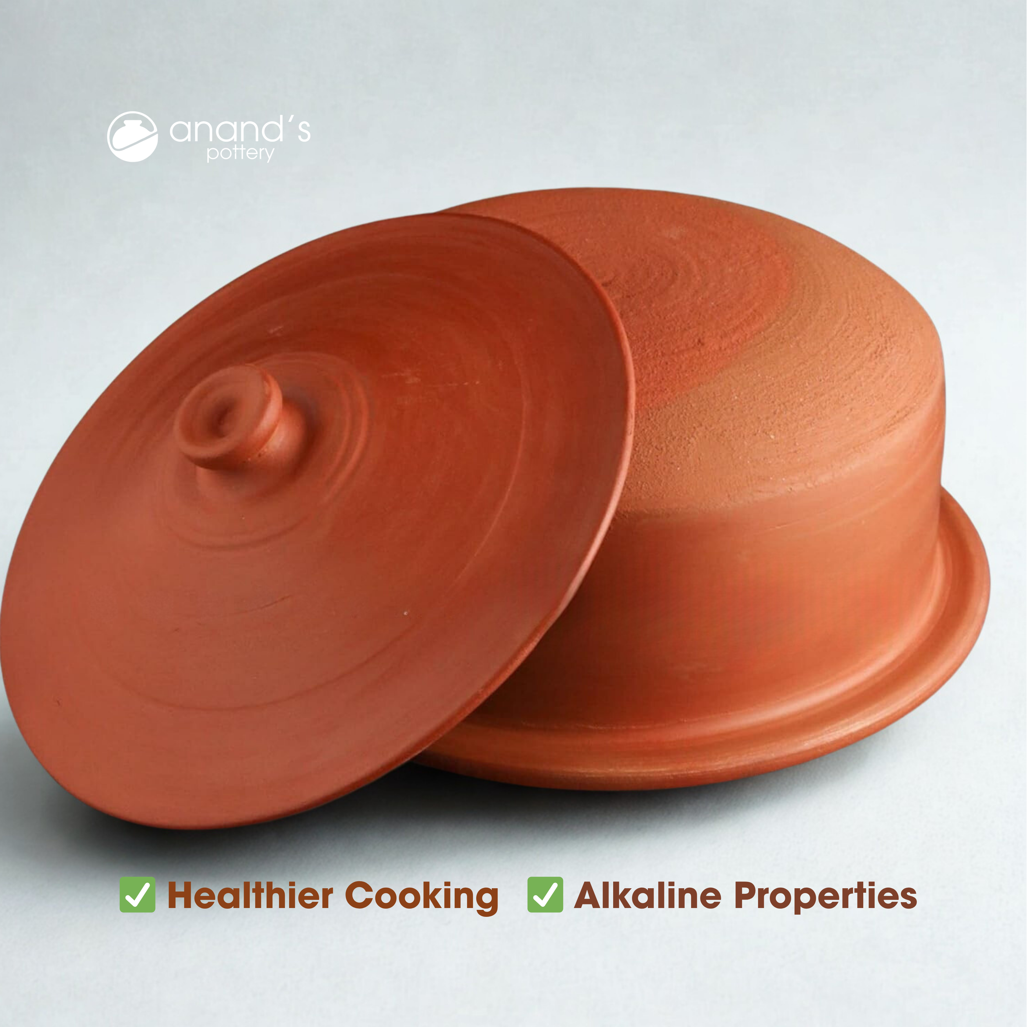Clay cooking pot